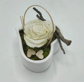Composition florale - coeur blanc 3