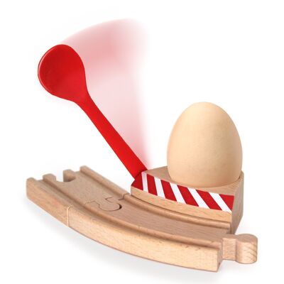 Eierbecher mit Schranke, aus Holz mit rotem Löffel, kompatibel zu BRIO Holzeisenbahn, Holzspielzeug, Frühstücksset, Weihnachten, gedeckter Tisch.