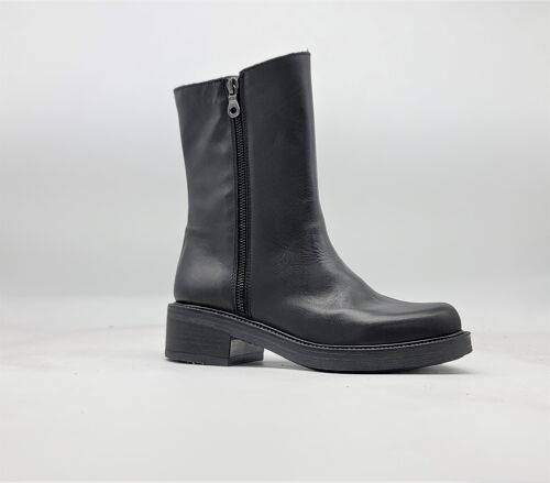 ART, 88 BLACK BOOTS HANDMADE IN ITALY REAL LEATHER AUTUMN WINTER 2023 2024
