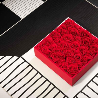 Schachtel mit konservierten Blumen - Blumendekorationsobjekt - Rote Schachtel Größe L
