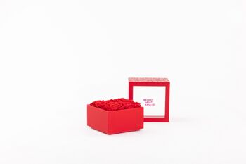 Coffret de fleurs préservées - Objet de décoration florale - Boite Rouge Taille M 4