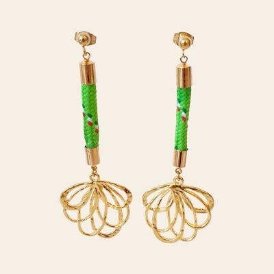 Orecchini Abigaël, orecchini a bottone, cordini verdi e pendenti a fiore