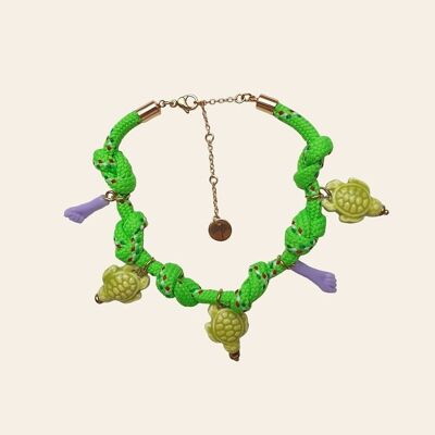 Fil Abdon-Armband, grüne Kordel, lila Handanhänger und Keramik-Schildkrötenperlen