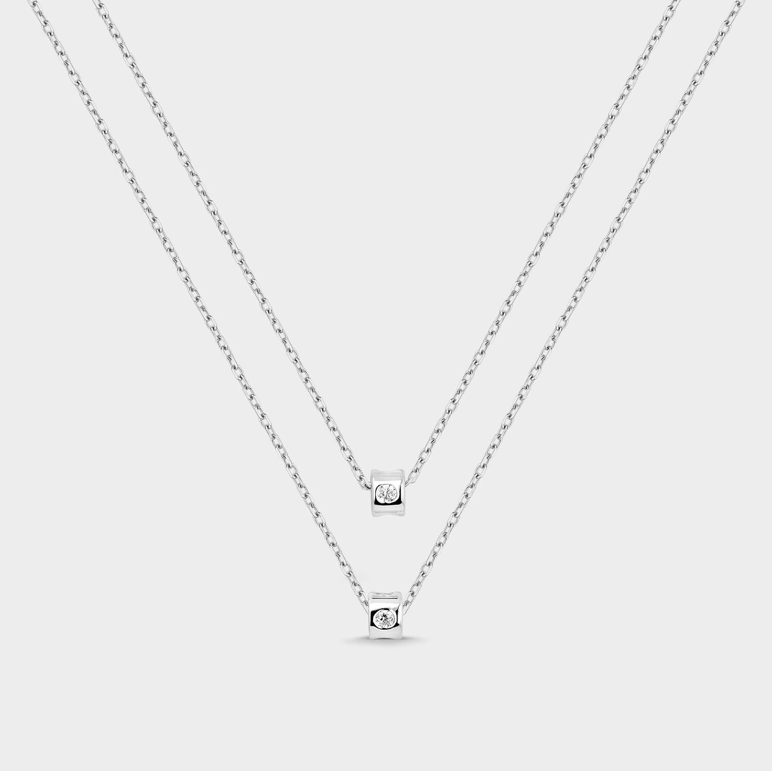 Collana in argento con doppi zirconi