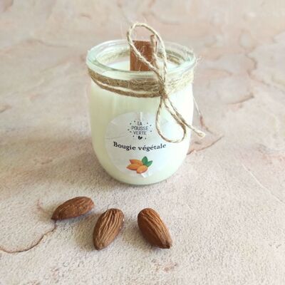 Almond scented candle in vegetable wax