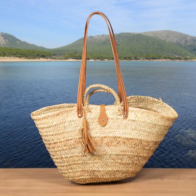 Rustic basket with closure and tassel