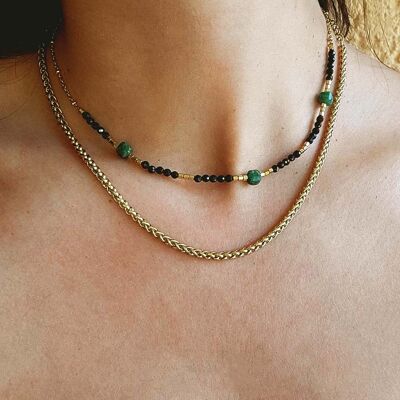 Thin necklace with golden chain, pearls and semi-precious stones Delilah Green black gold | Handmade jewelry in France
