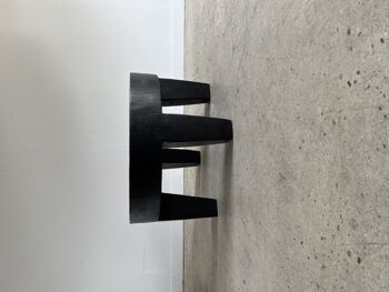 Coffee table, table basse quadripode en bois massif monoxyle noir H:39,5cm D:68cm 49