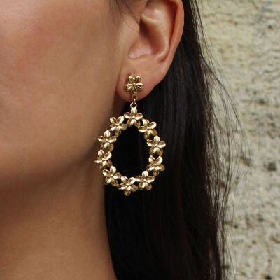 Delilah small golden flower drop earrings | Handmade jewelry in Paris