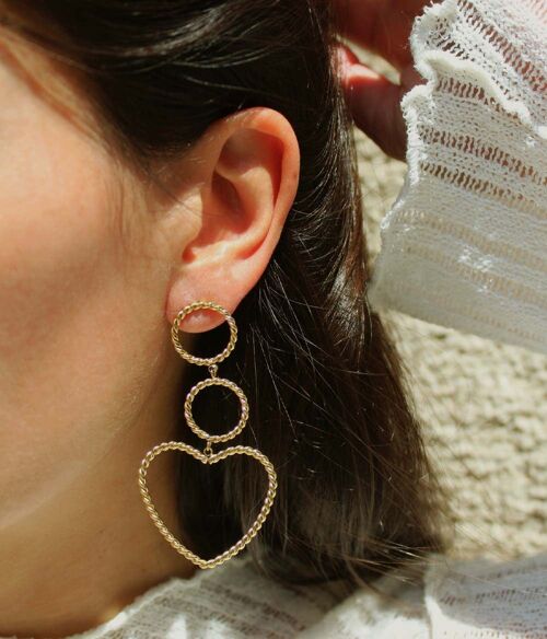 Boucles d'oreilles dorées à pendants cœur Judith | Bijoux faits main en France