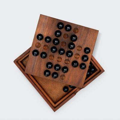 Solitaire game made of wood | Iron & Glory