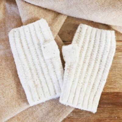 Chauffe-mains tricotés doux en crème chinée