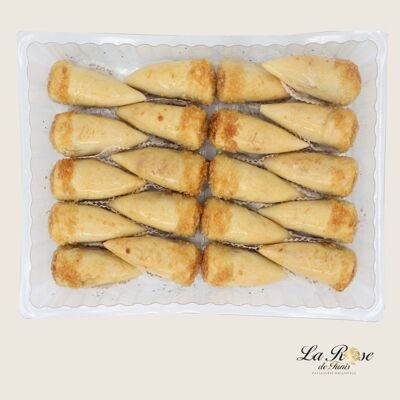 Oriental pastry Algiers almond cone