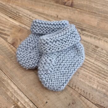 Chaussons bébé tricot main en boîte cadeau 5