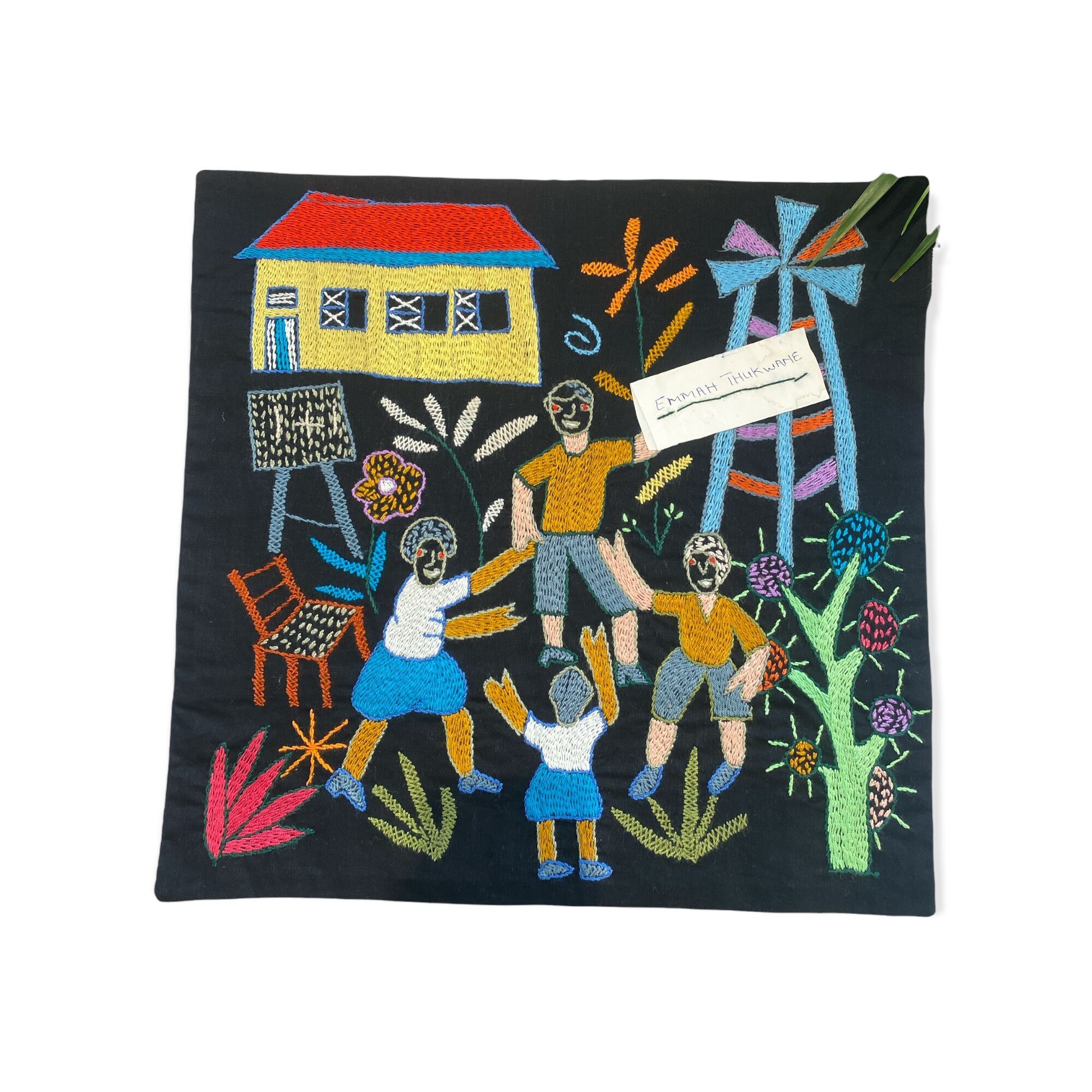 Mapula besticktes Kissen 40x40 – Südafrika