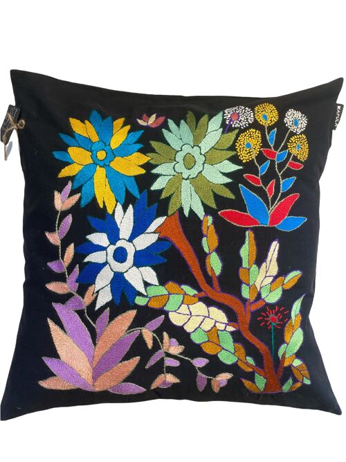 Mapula embroidered cushion 40x40 - South Africa