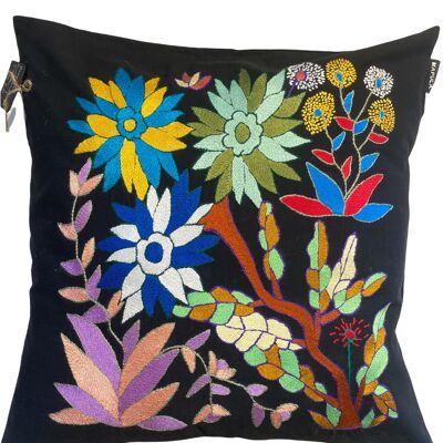 Mapula embroidered cushion 40x40 - South Africa