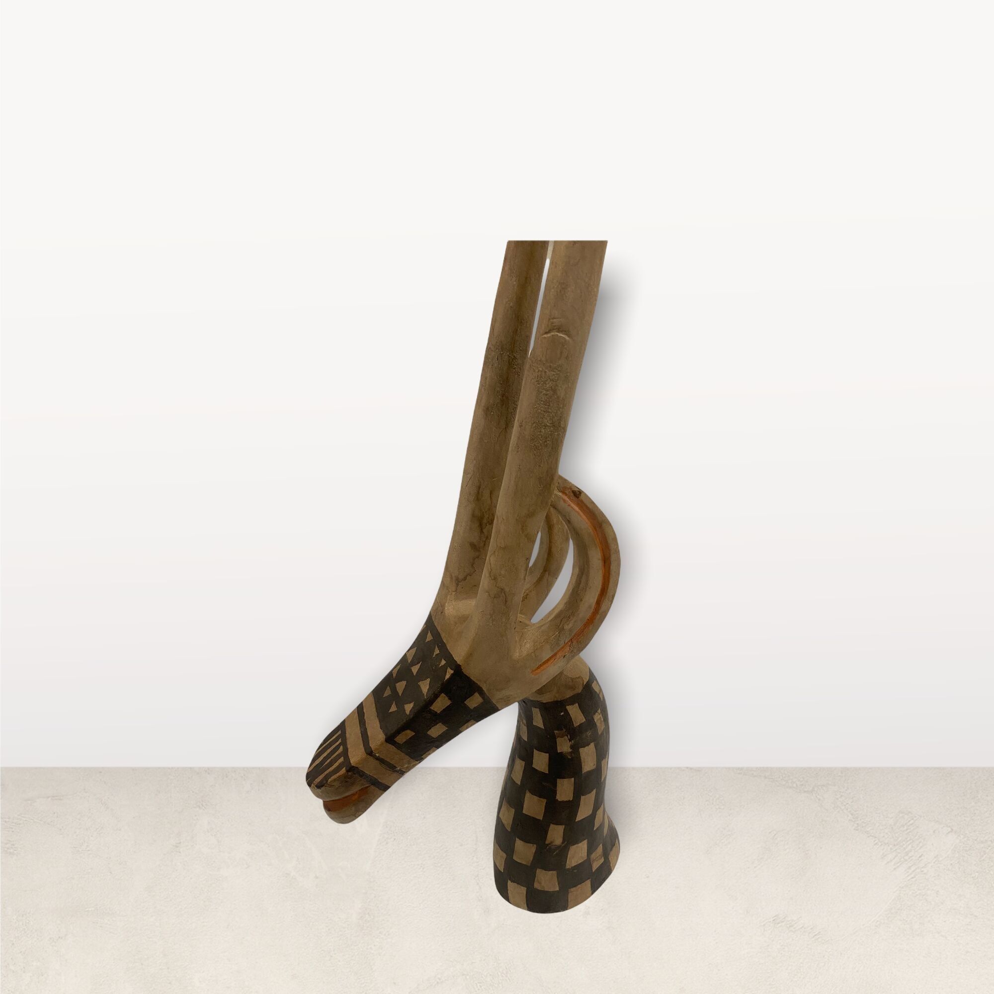 Antilope - sculpté à la main (02)