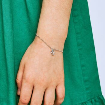 Ange avec bracelet en diamant 2