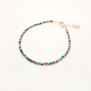 Bracelet Alicia : petites perles vertes, rouges et or 1