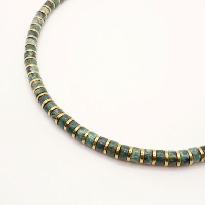 Angèle-Halskette aus grünen und goldenen Heishi-Perlen
