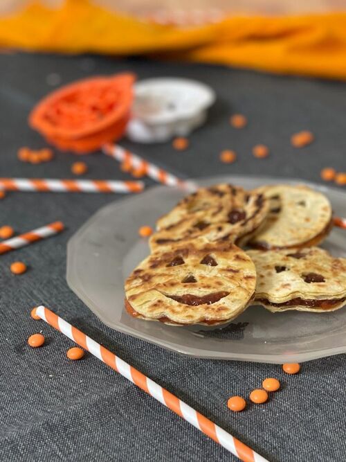 PANARINA DI URBINO (CRESCIA MEDIUM) Pane piatto all'uovo, da farcire, per aperitivi e snack. 5 pezzi per confezione