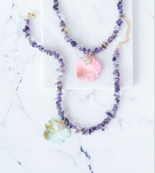 Amethyst chips with filntisi flower and heart