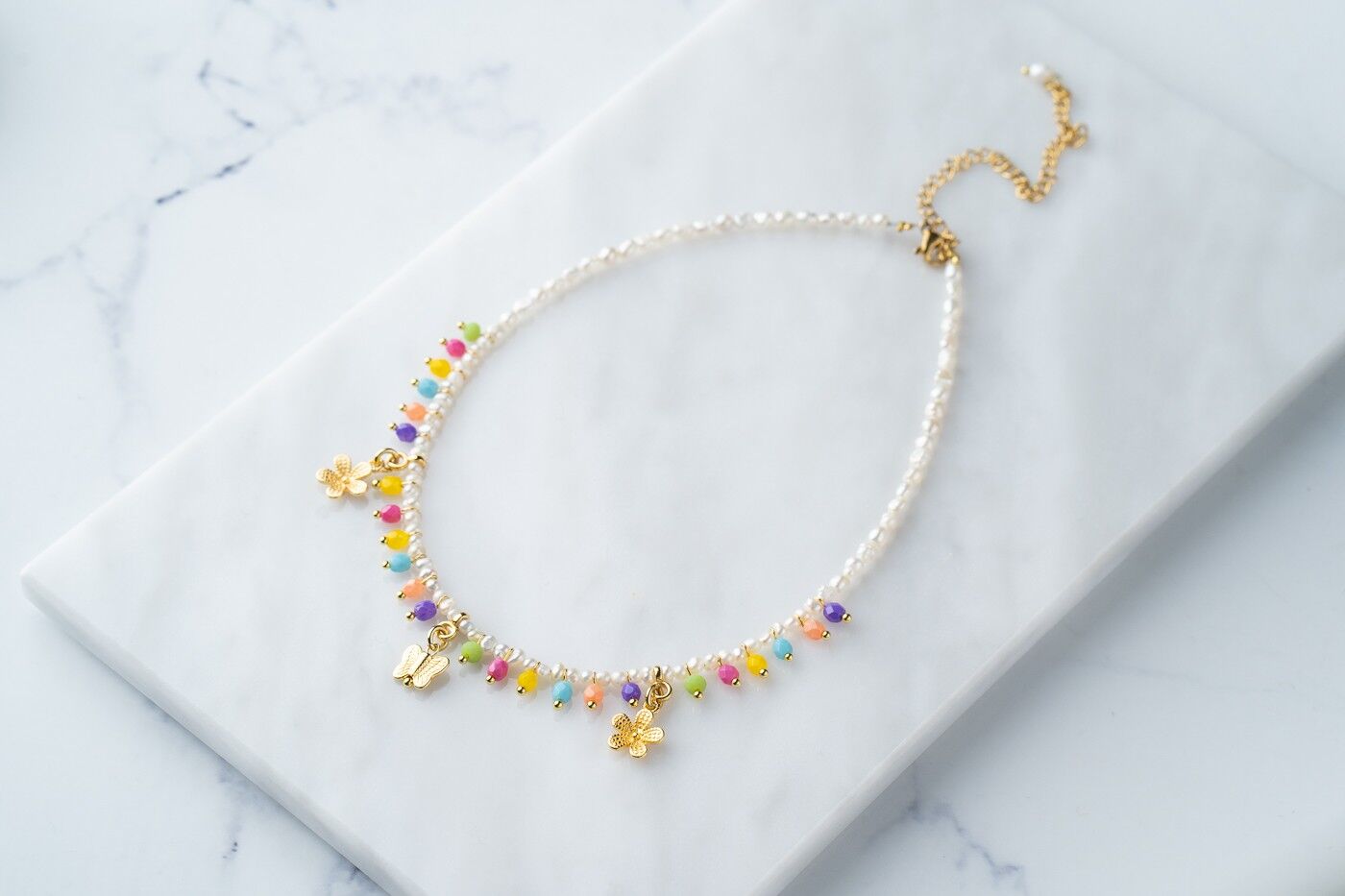 Butterfly choker pearl necklace