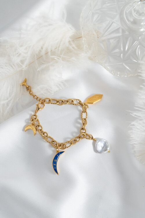 Gold bracelet with pendants