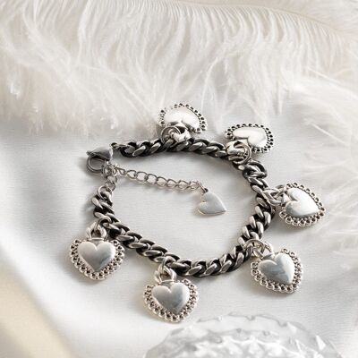 Bracciale cuori con catena nera