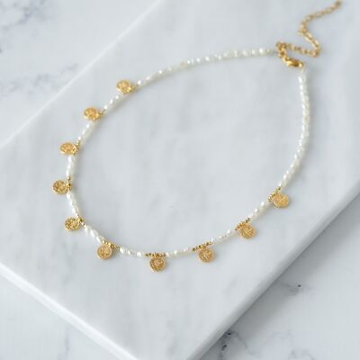 Little coins delicate pearl choker