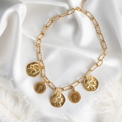 Necklace with ethnic coins in gold