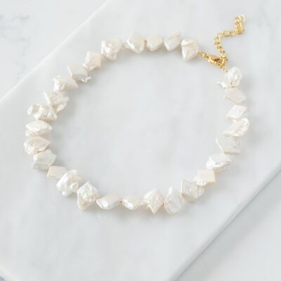 Pearl choker