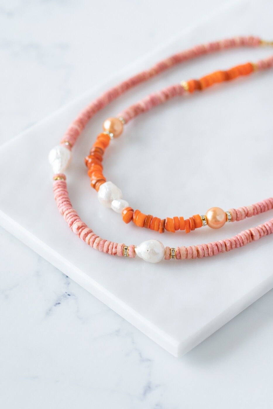 Tan color choker necklace with baroque pearl