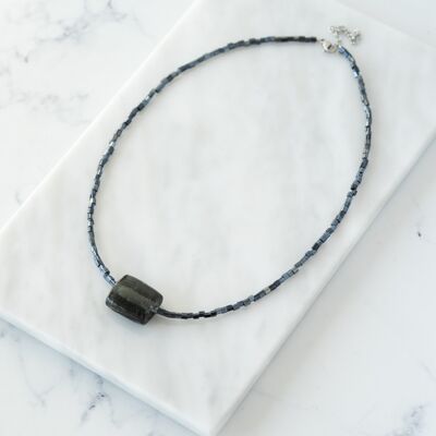 Unisex necklace with black glass bead