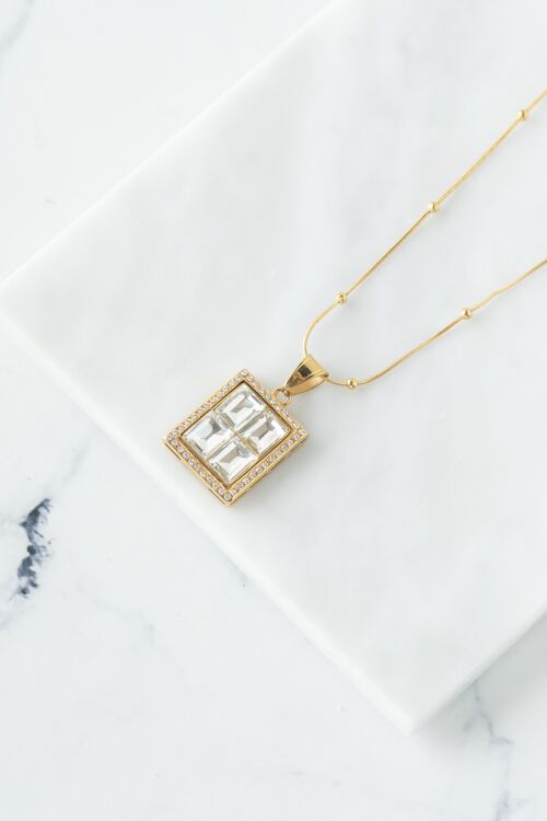 Vintage necklace with square pendant
