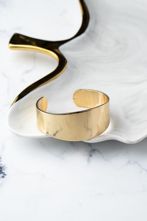 XL gold bangle