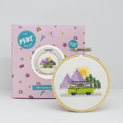 Mini-Kreuzstichset „Campervan“.