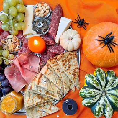 Crescia Sfogliata di Urbino - Sfoglia di pane proteico all'uovo e pepe per aperitivi, pasti veloci, da farcire o arrotolare. 3 pezzi per confezione