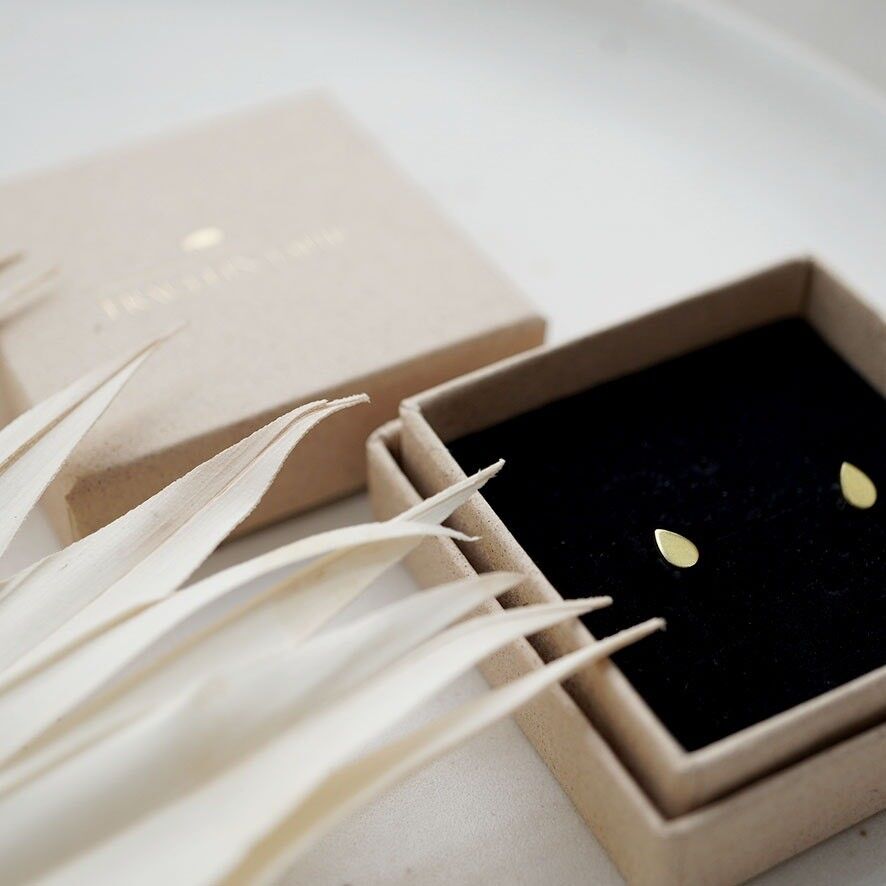 DROP // Ear studs