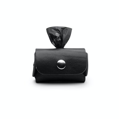 Kotbeutelspender aus Leder mit schwarzem und silbernem Knopf