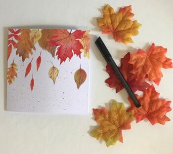 Carte de voeux de feuilles d'automne