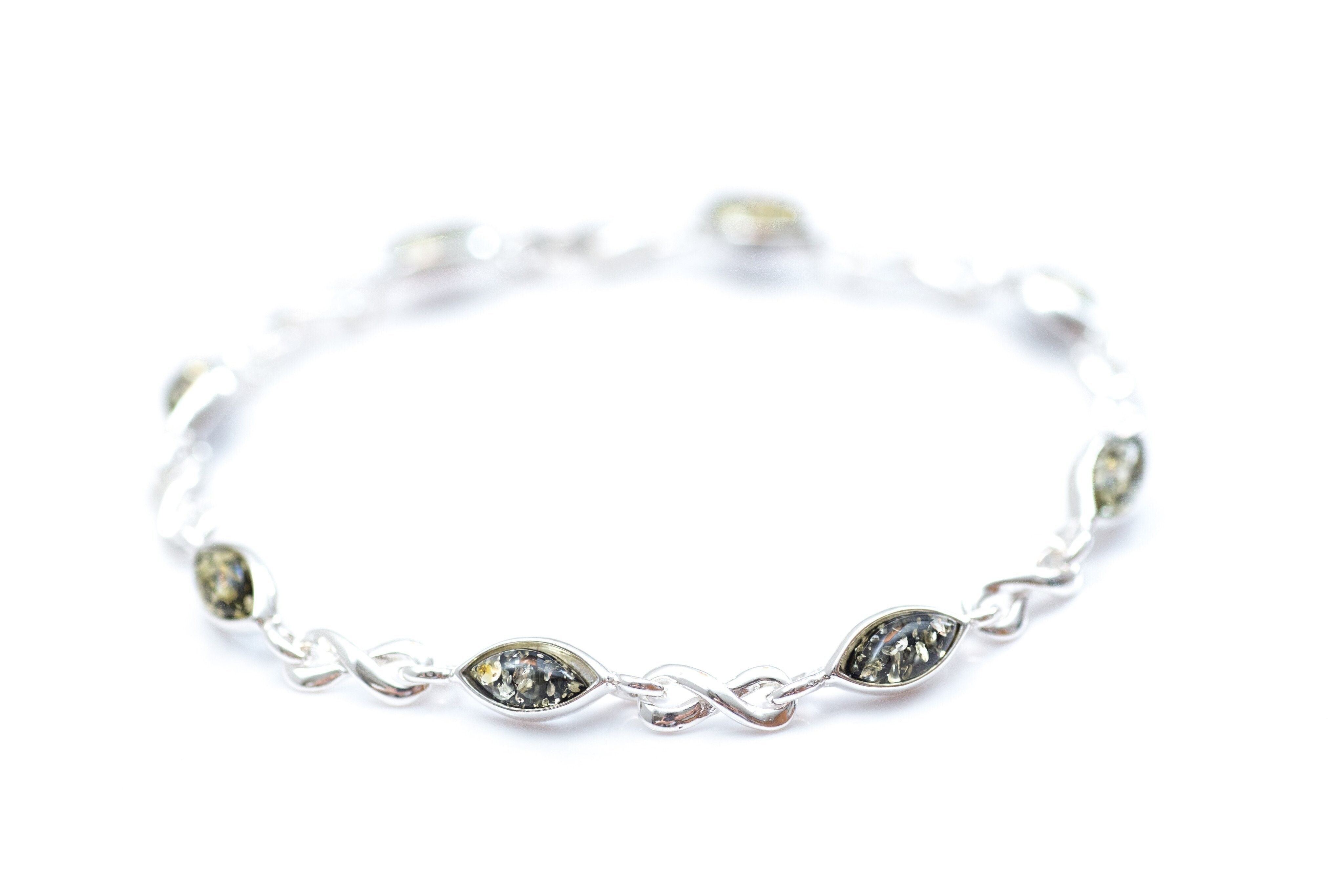 Unendlichkeitsarmband aus grünem Bernstein