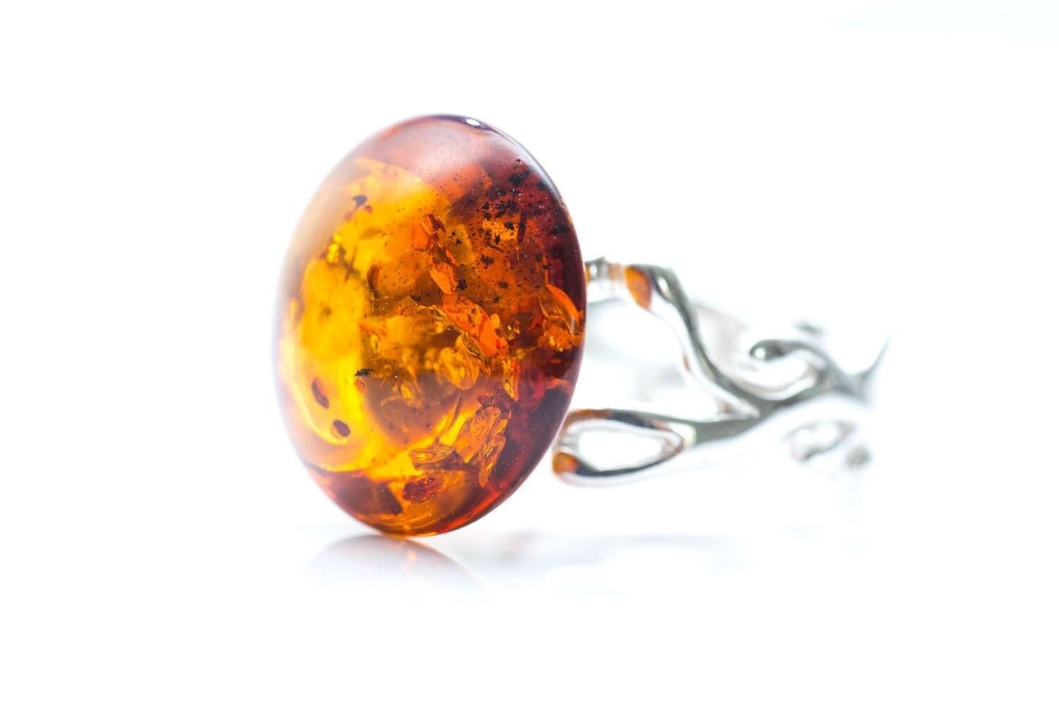 Anillo de cóctel de ámbar puro