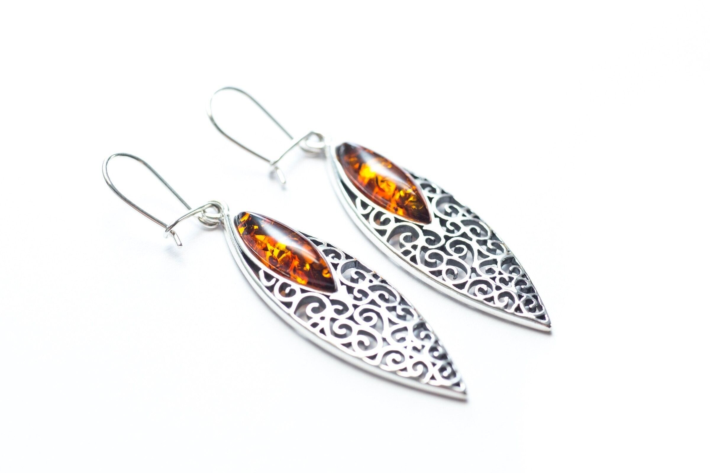 Pendientes de ámbar con patrón de filigrana