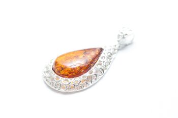 Pendentif Ambre Structuré 2