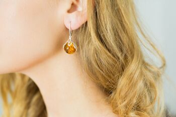 Boucles d'oreilles sphère en ambre naturel 4