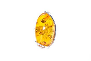 Bague en ambre ovale moderne faite à la main 3