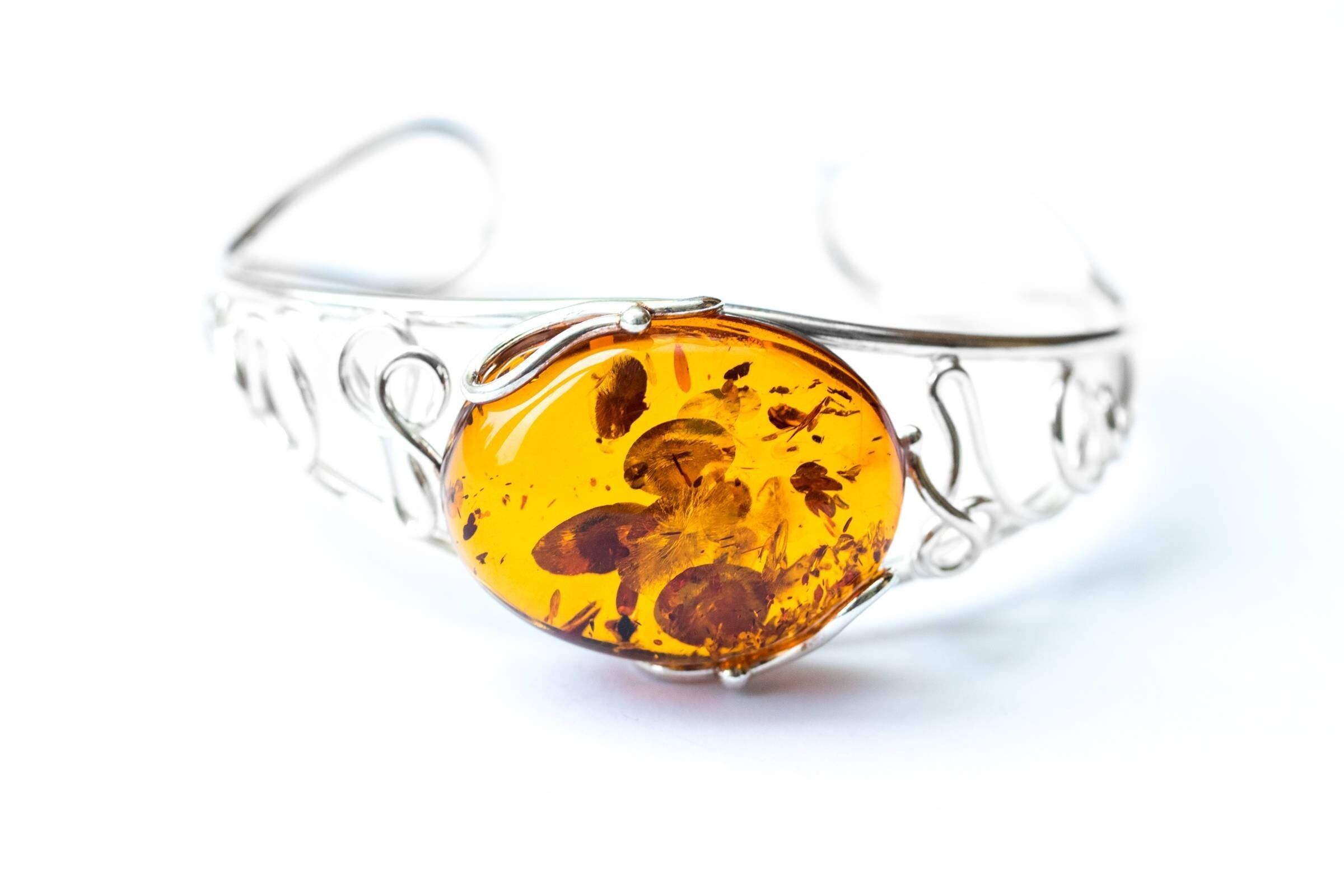 Brazalete de ámbar único