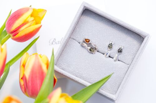 Two-Tone Tulip Jewellery Set